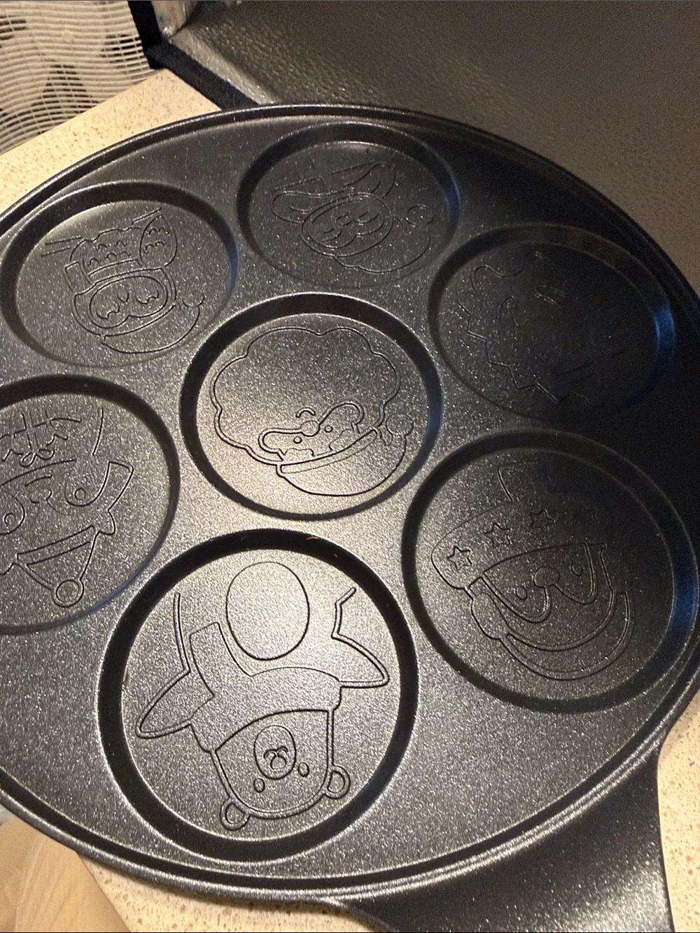 Crofton Holiday 3 inch mini pancake aluminum grill